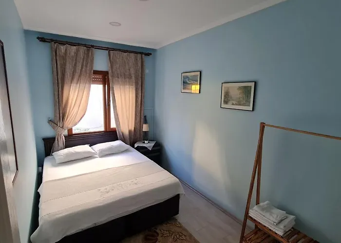 Apartamento Reina, *